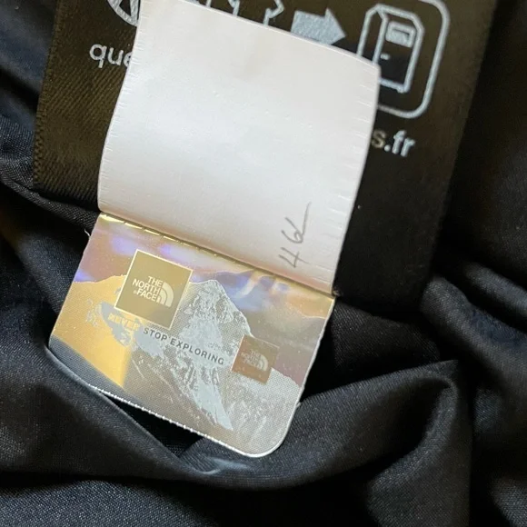 The North Face Men’s Baltic Down Puffer Hoodie Jacket - Picture 9 of 9